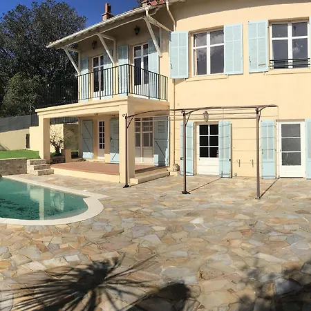 Mediterraneenne, Piscine Et Apercu - Fr-1-226-568