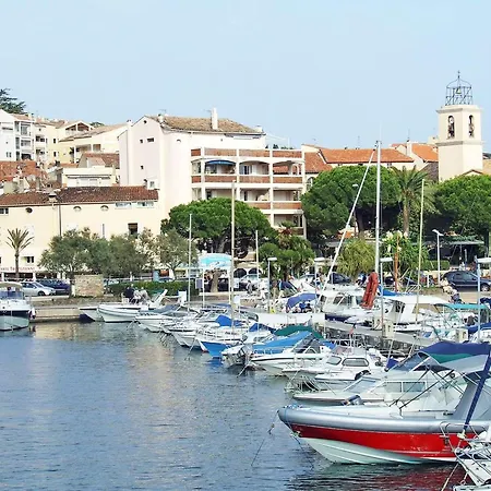 Mediterraneenne, Piscine Et Apercu - Fr-1-226-568