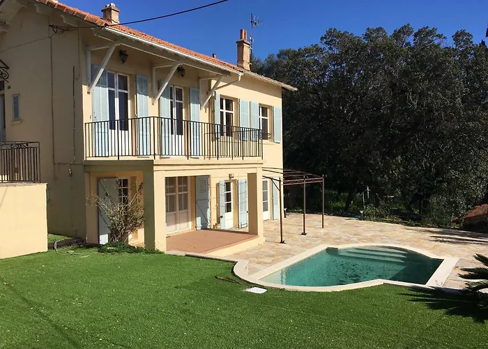 Mediterraneenne, Piscine Et Apercu - Fr-1-226-568 Sainte-Maxime