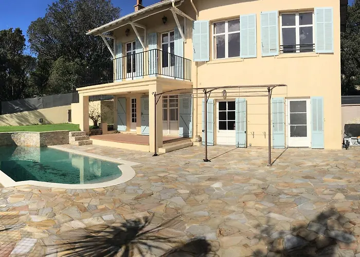 Mediterraneenne, Piscine Et Apercu - Fr-1-226-568