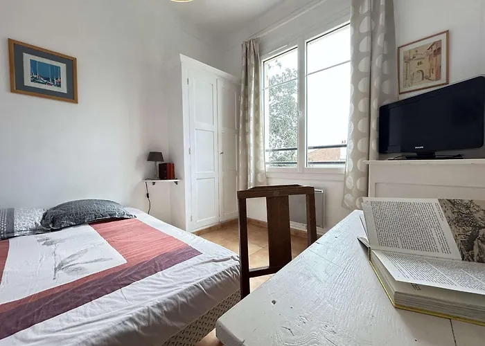 Mediterraneenne, Piscine Et Apercu - Fr-1-226-568 Nyaraló Sainte-Maxime