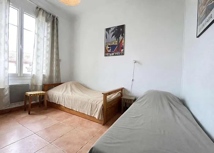 Mediterraneenne, Piscine Et Apercu - Fr-1-226-568