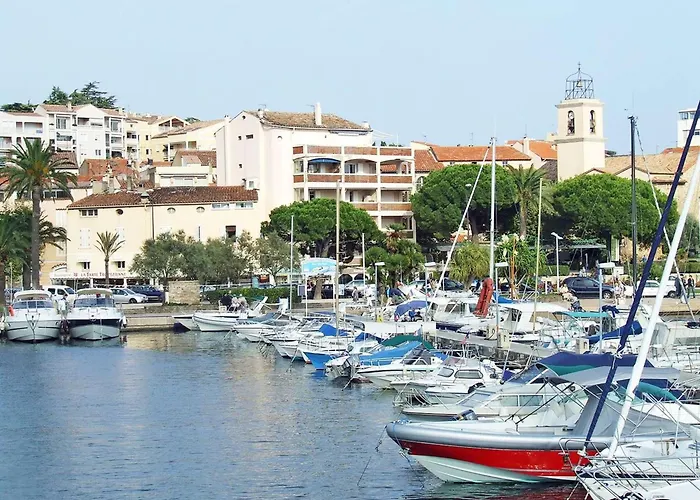 Mediterraneenne, Piscine Et Apercu - Fr-1-226-568